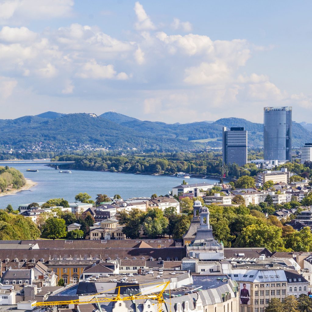 Blick auf Bonn und den Rhein